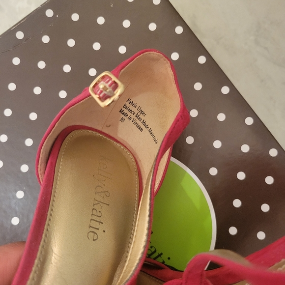 Kelly & Katie Women's Magenta high heel sandals in color magenta size 10 - Picture 4 of 11